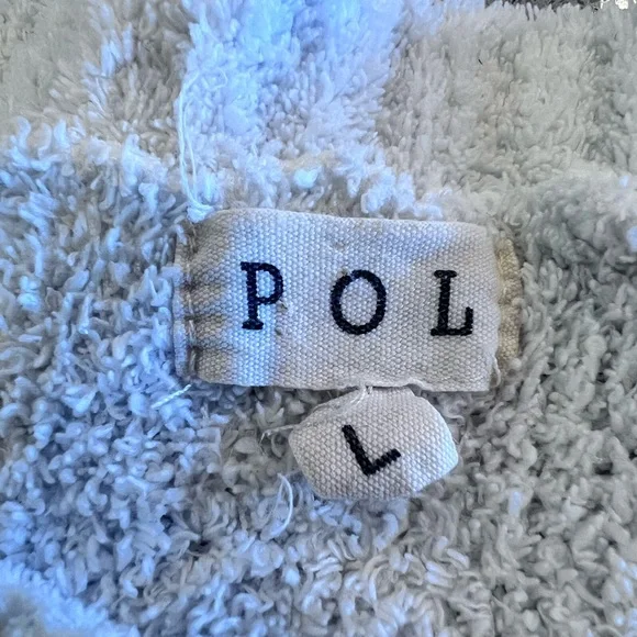 POL Luxe Chenille Aztec Boho
Southwestern Oversize White Sweater Sz Large - Picture 8 of 10